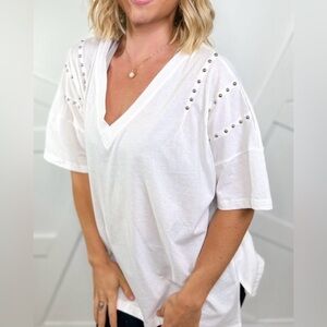 NWOT White Birch White V-Neck Studded Women's Top. Can down size.